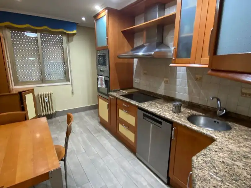 Apartamento en  Calle Pintor Zubiri 4 - Foto 3