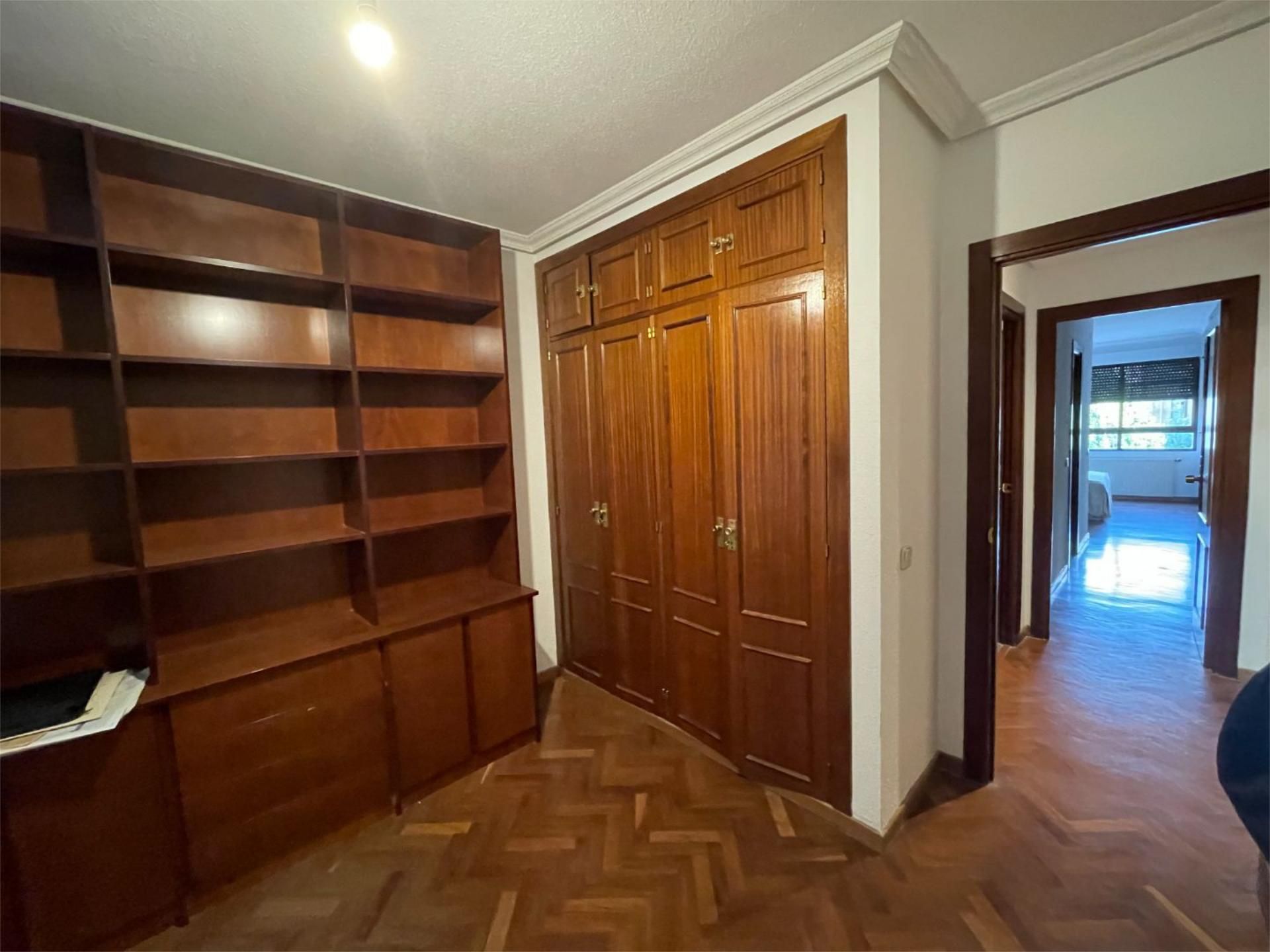 Piso en  Calle de Rafael Calvo 7 - Foto 28