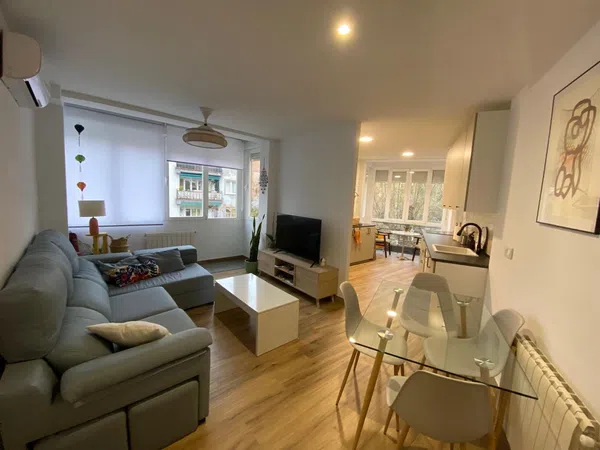 Piso en avenida Pablo Picasso, 25 - Foto 1