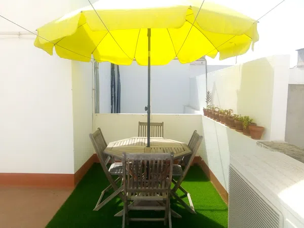 Piso en Barrio Schamann - Rehoyas - Foto 1
