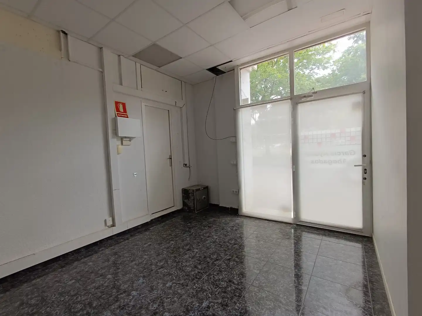 Local comercial en L'Hospitalet de Llobregat - Foto 2