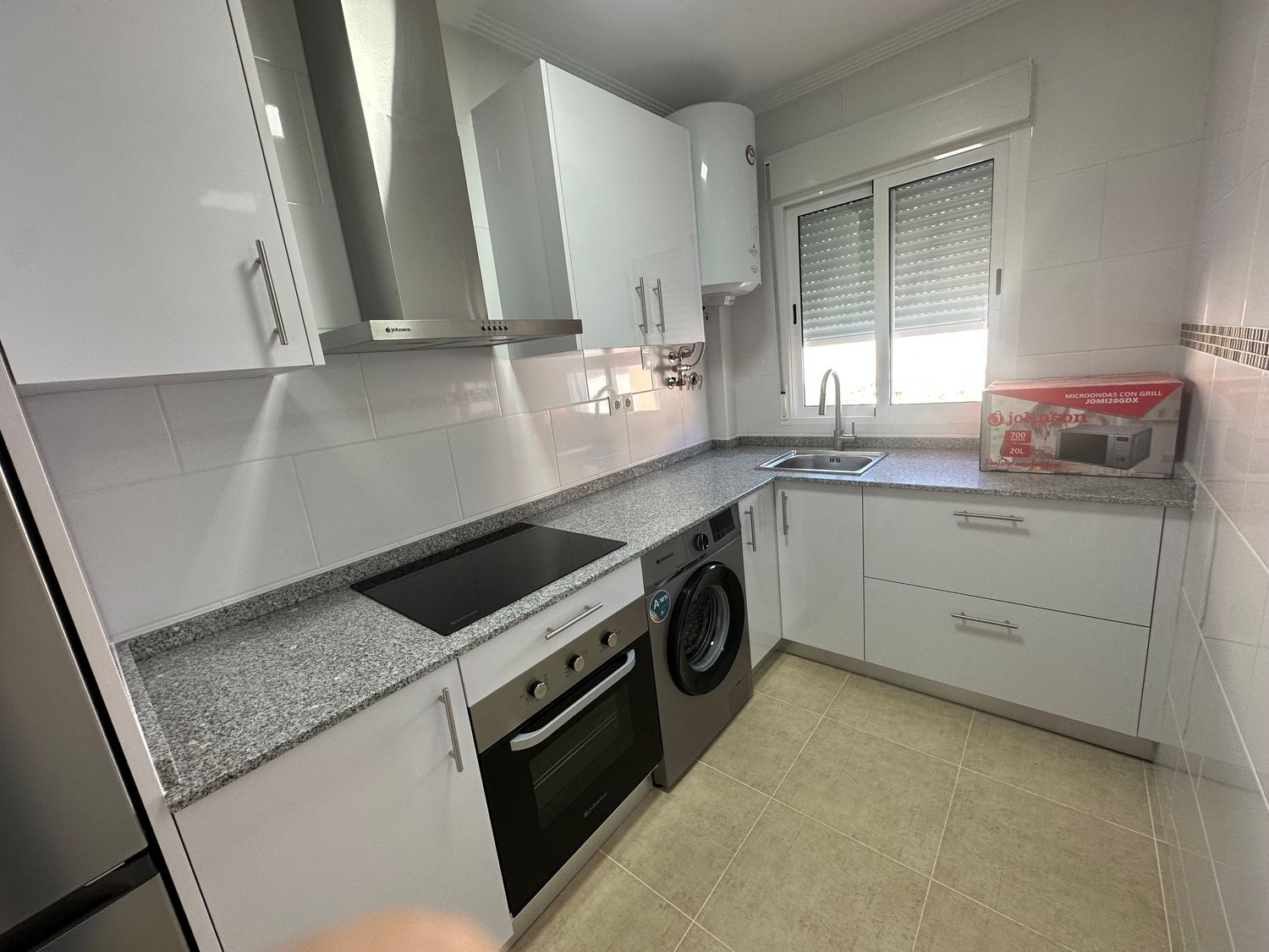 Piso en Calle Andrea Doria, 27 - Foto 4