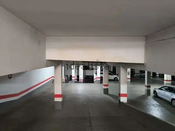 Garaje en  Avenida Doctor Oloriz 2 - Foto 2
