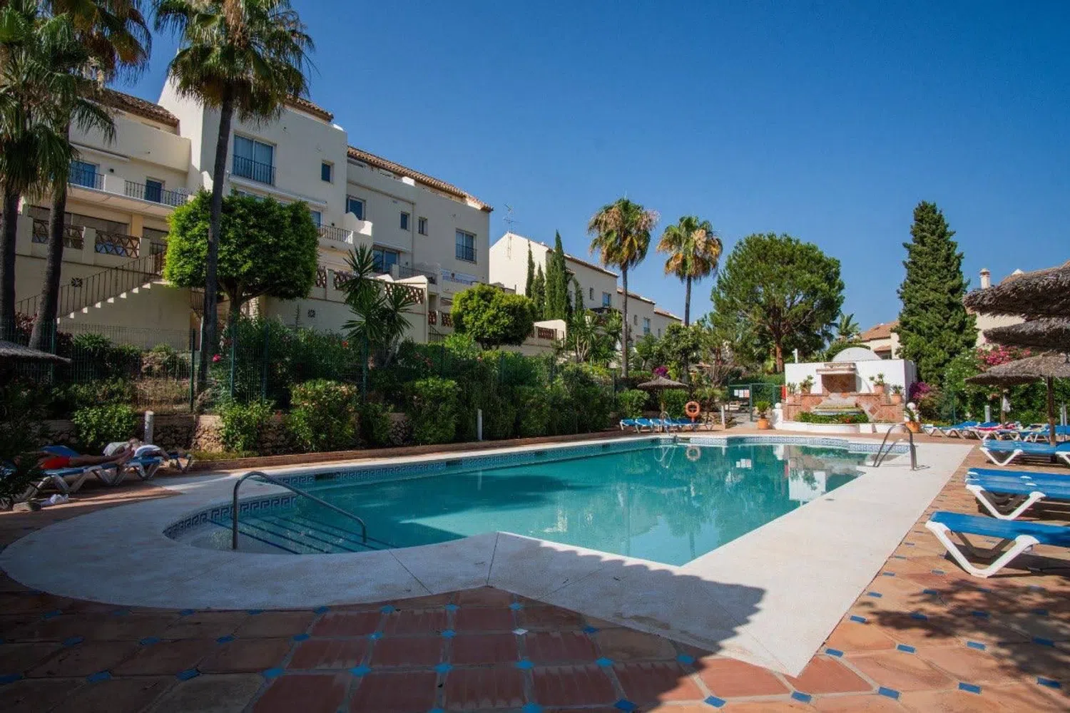 Chalet adosado en Urbanización Los Pinos de Aloha, 6 - Foto 10