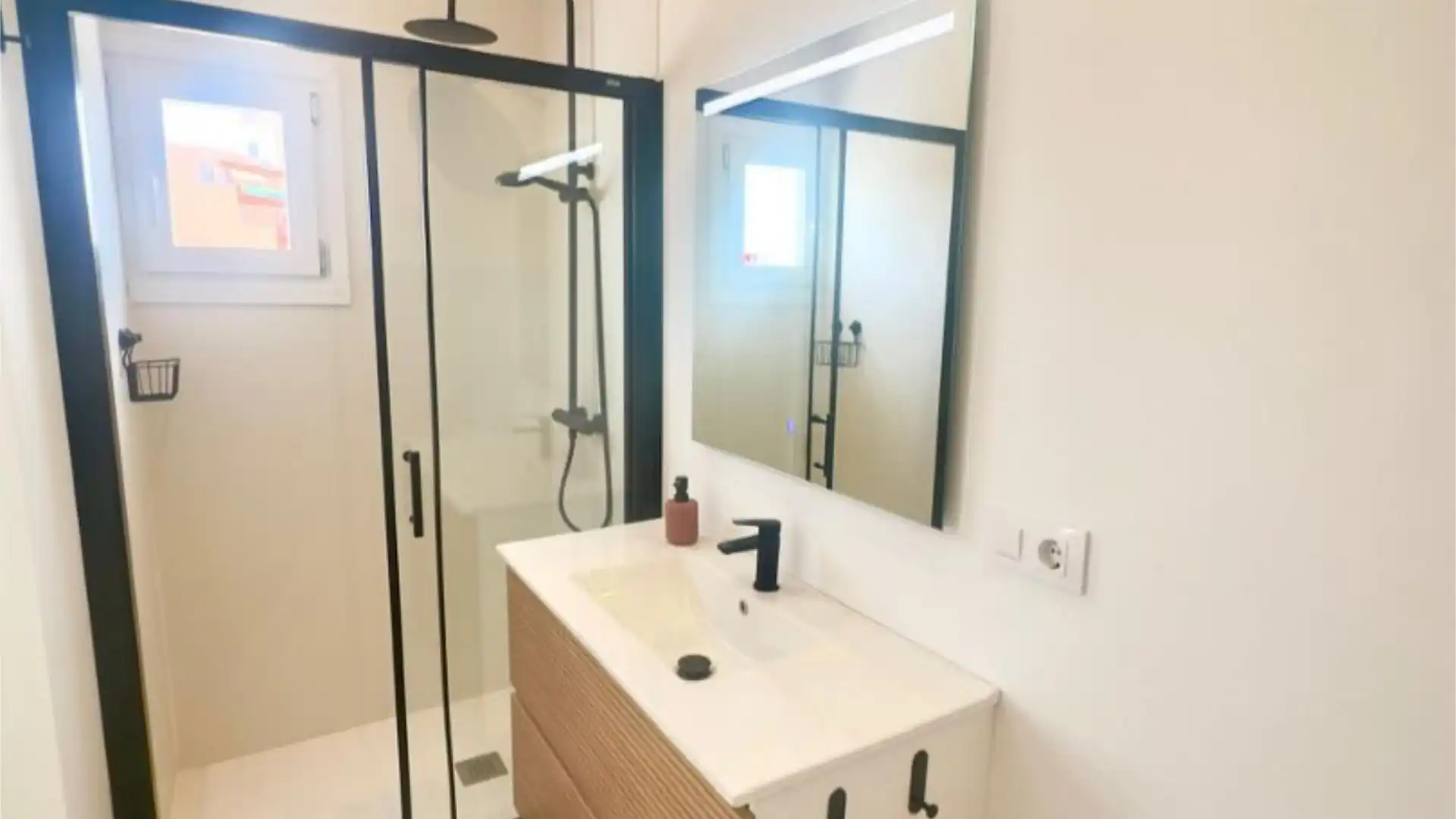 Piso en  Plaça de Miquel Dolç 10 - Foto 12