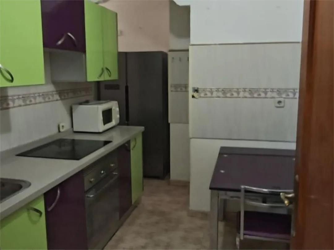 Piso en  Calle Farmacéutico Miguel Padilla 2 - Foto 3