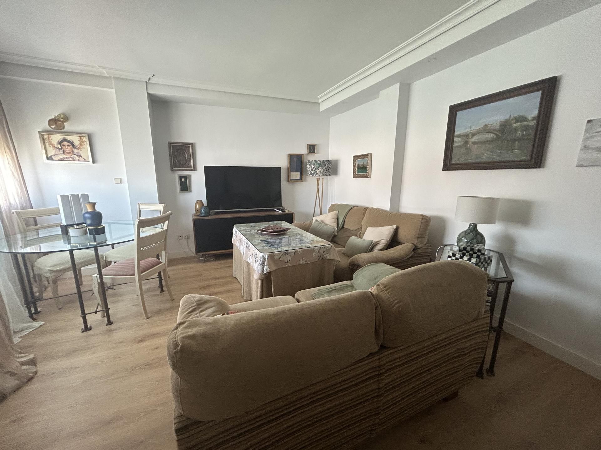 Piso en  Calle Evangelista 59