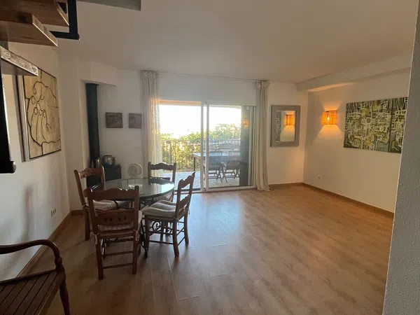Chalet adosado en calle Álamo del Higuerón, 4 b