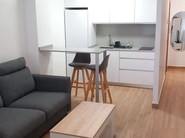 Estudio en avenida Juan Carlos I, 52