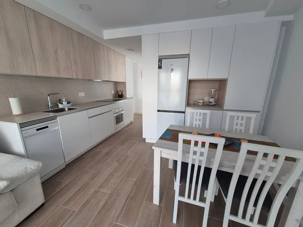 Piso en calle de Ceuta, 23