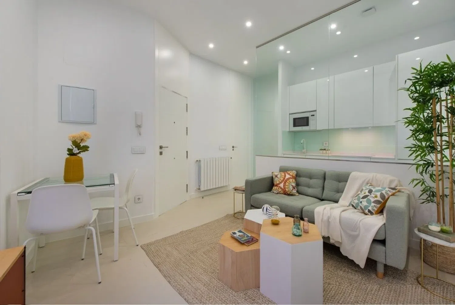 Piso en calle de Jerónima Llorente, 56 - Foto 1