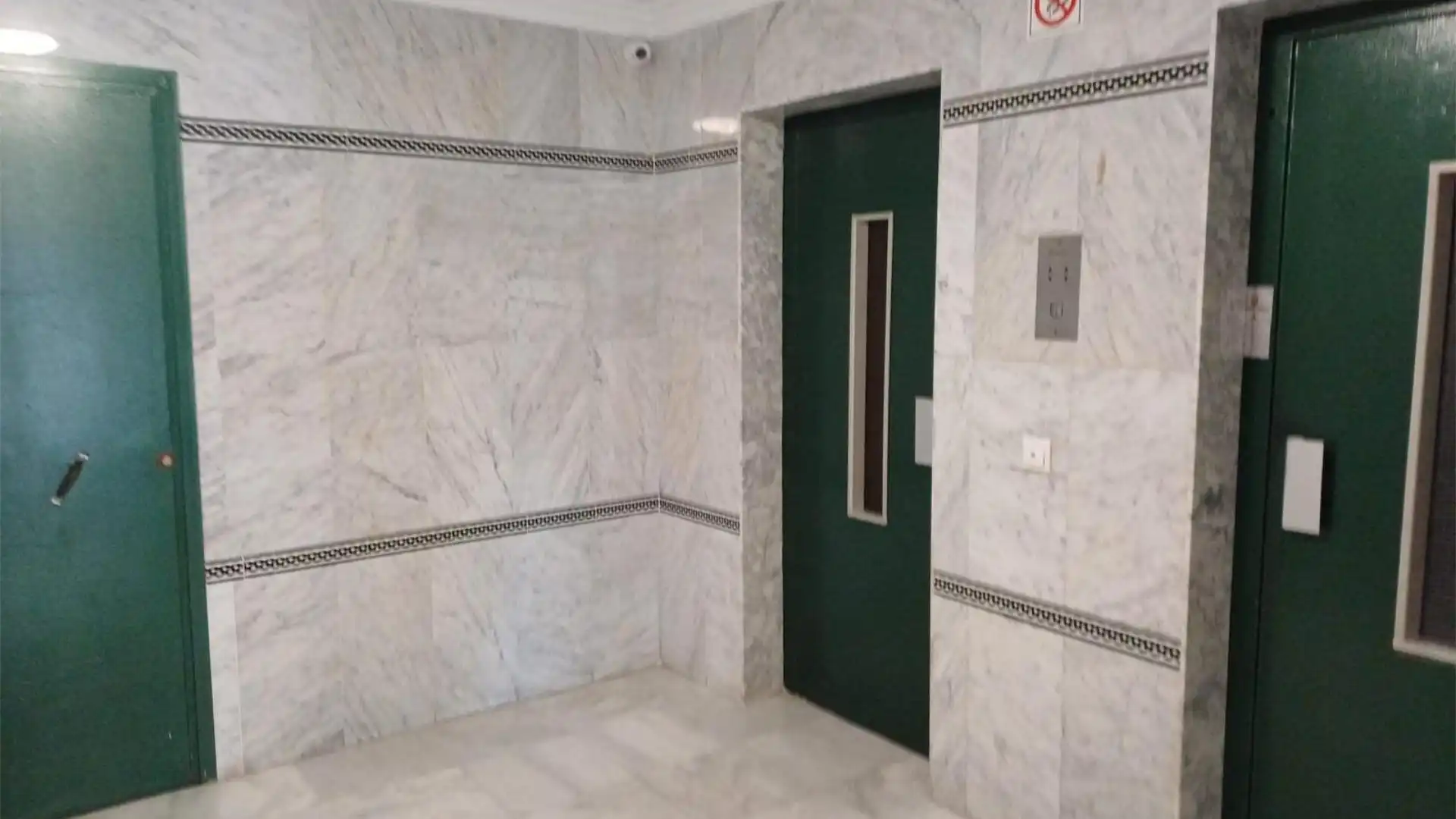 Piso en  Avenida de los Lirios Local - Foto 8