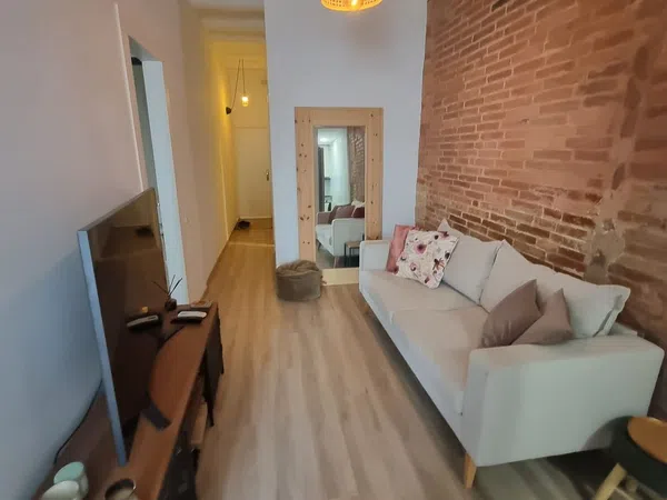 Chalet adosado en calle dels Ferrocarrils Catalans, 103