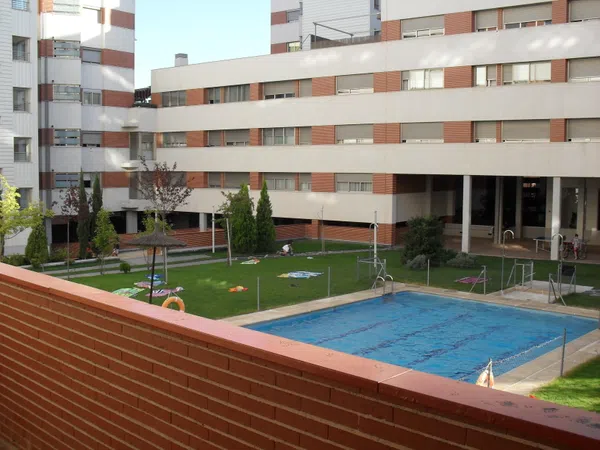 Piso en calle Asteroides, 6
