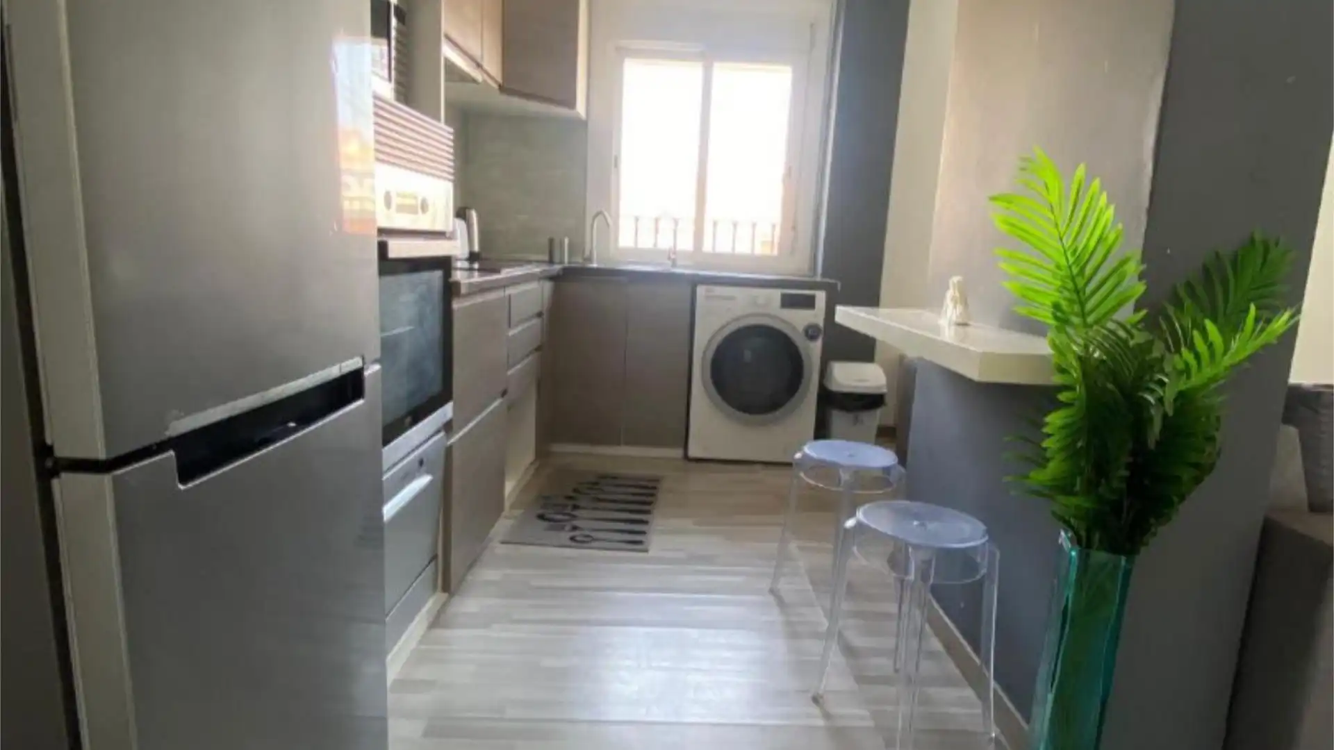 Piso en  Carrer de Campoamor 4 - Foto 5