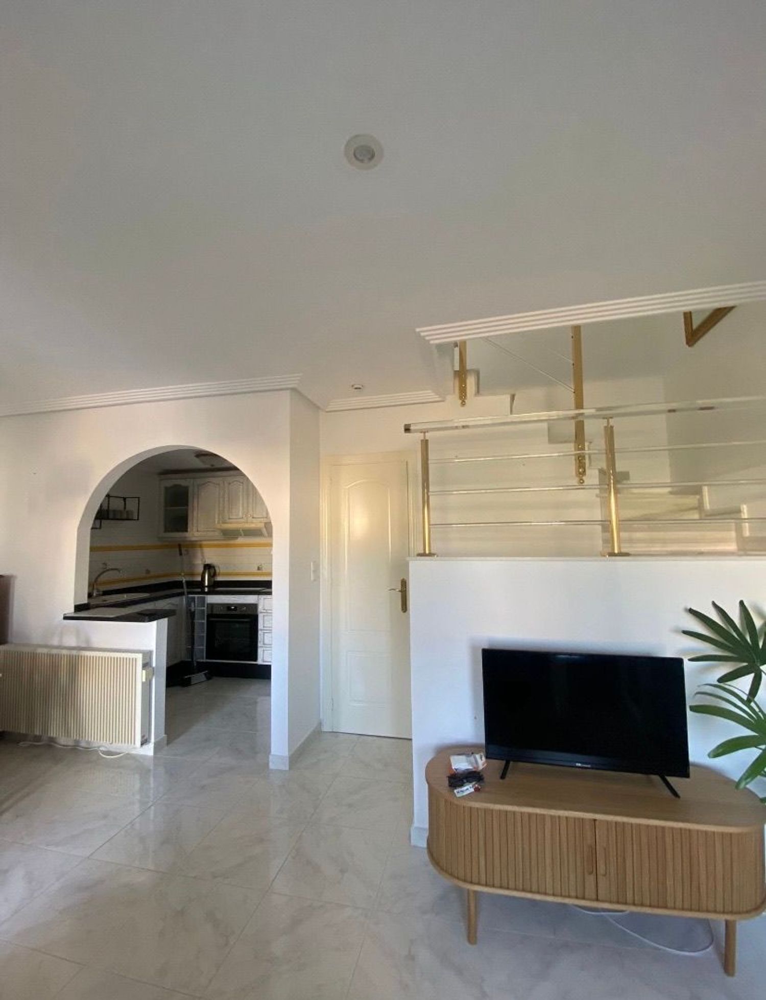 Chalet adosado en Avenida de la Mancha s/n - Foto 2