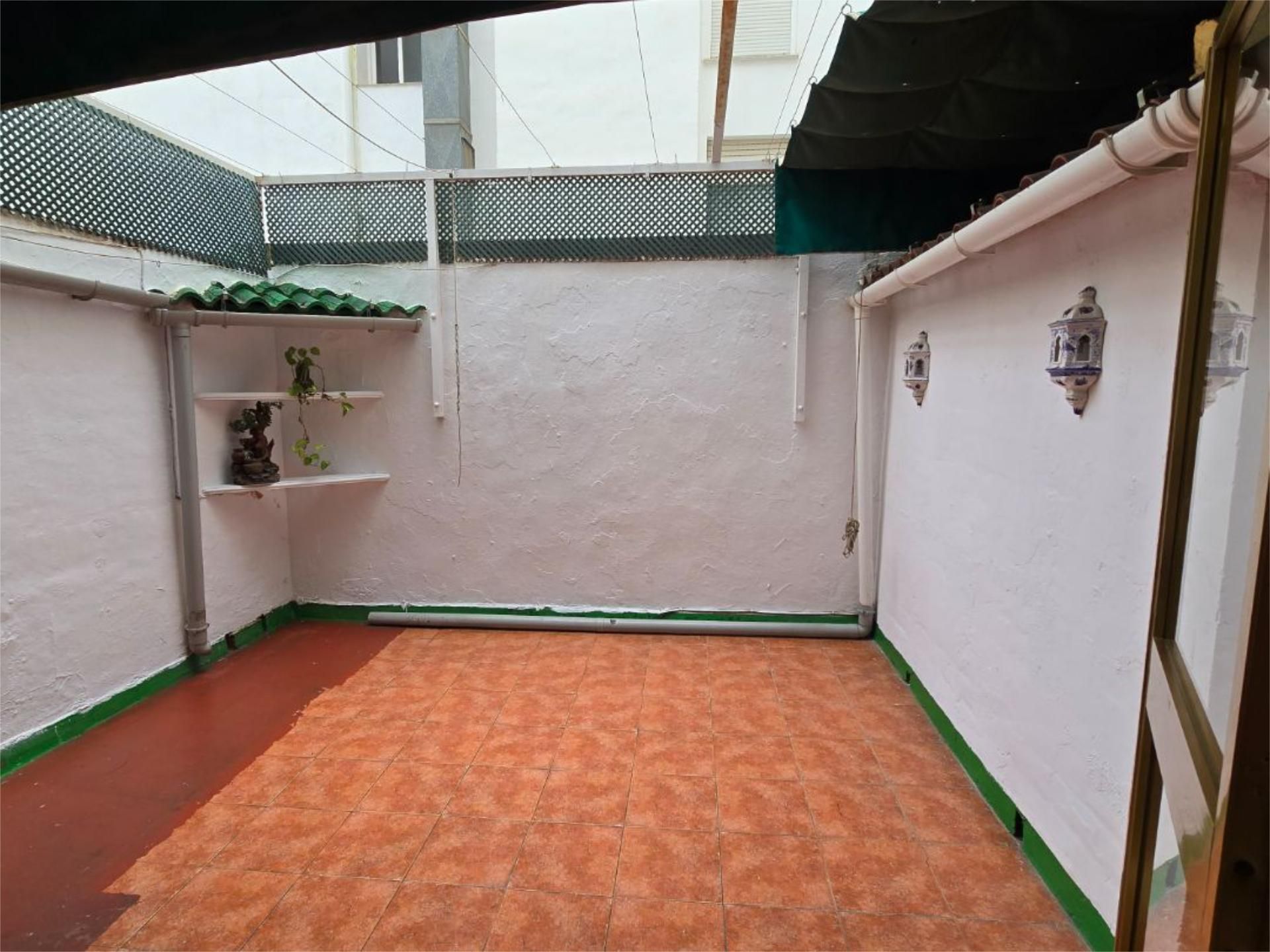 Piso en  Calle del Alcalde de la Cruz Ceballos 8 - Foto 13