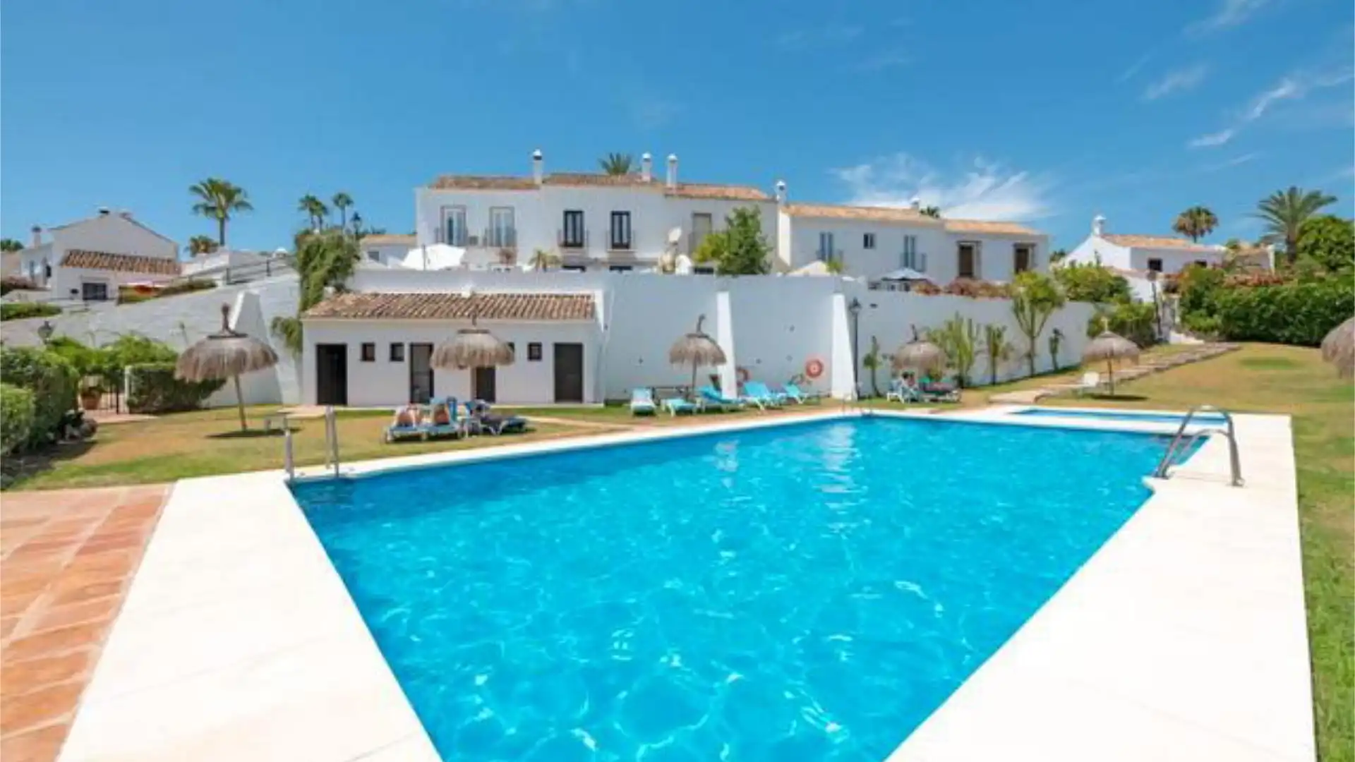 Casa adosada en Aloha - Foto 8