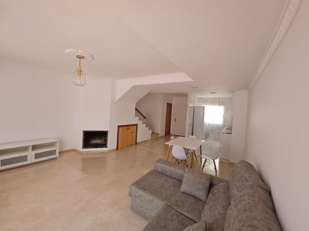 Casa adosada en  Desconocido 4D