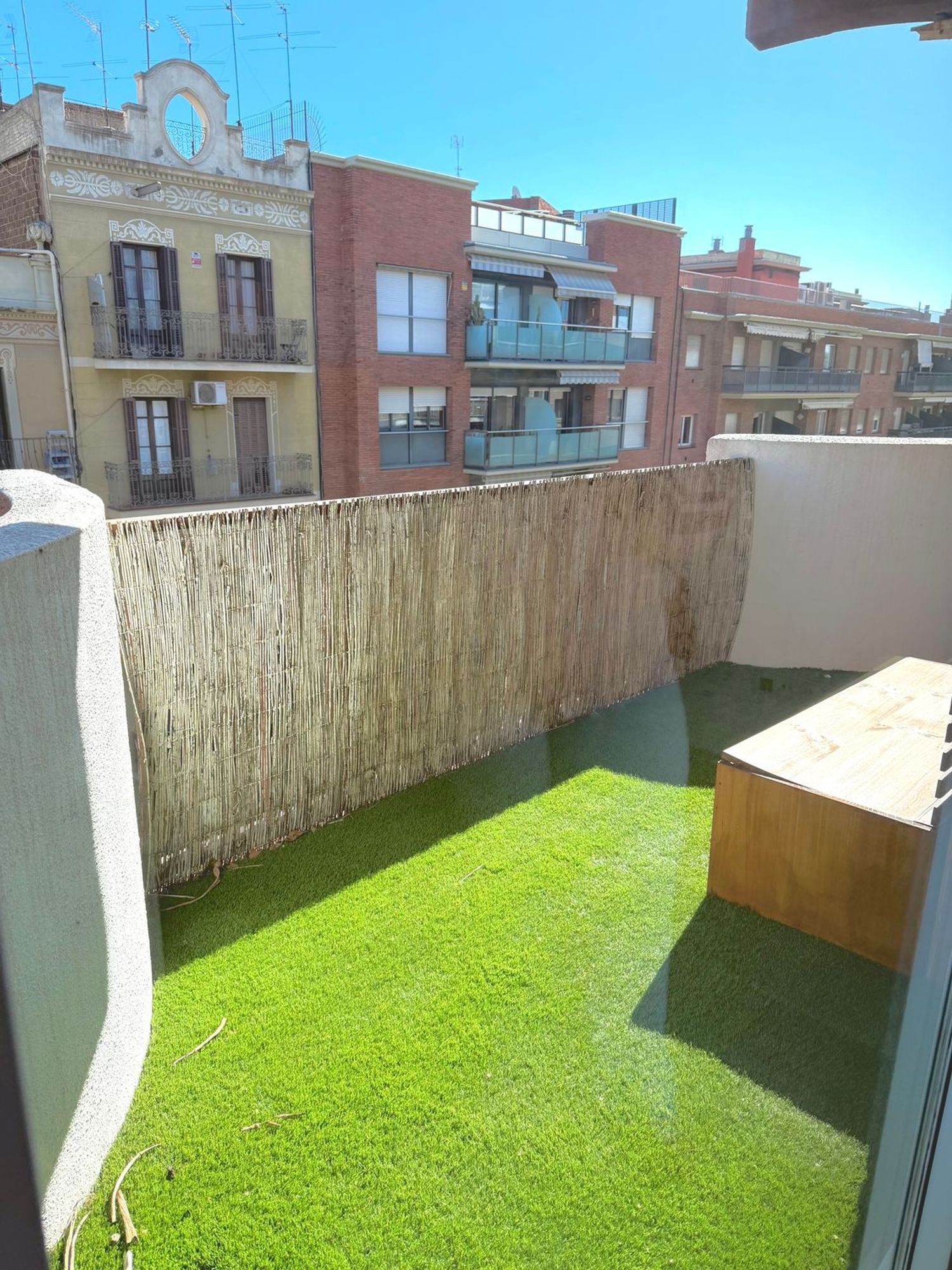 Piso en Barrio La Sagrada Família - Foto 3