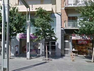 Local comercial en  Plaça Lluís Perpinyà 8 - Foto 5