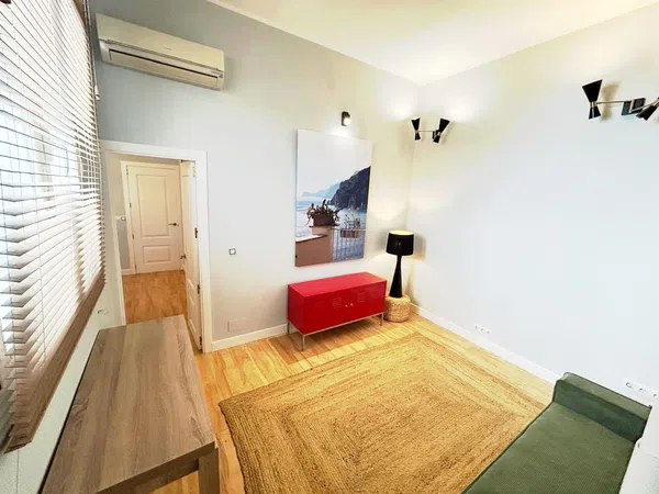 Estudio en calle de los Irlandeses, 5