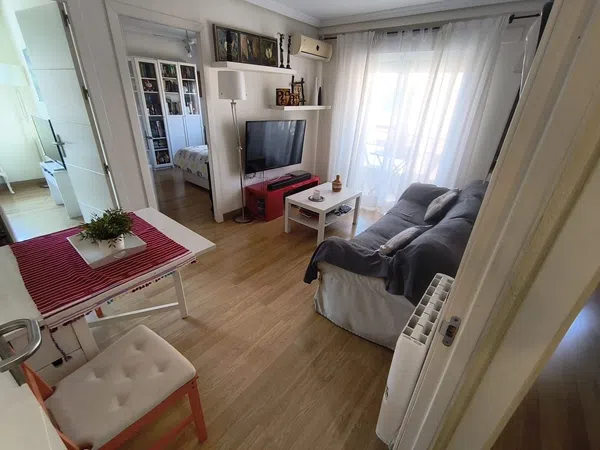 Piso en calle de Martinez Oviol, 25