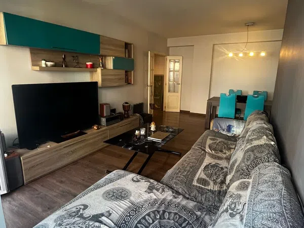 Piso en calle d'Espronceda, 5 - Foto 3