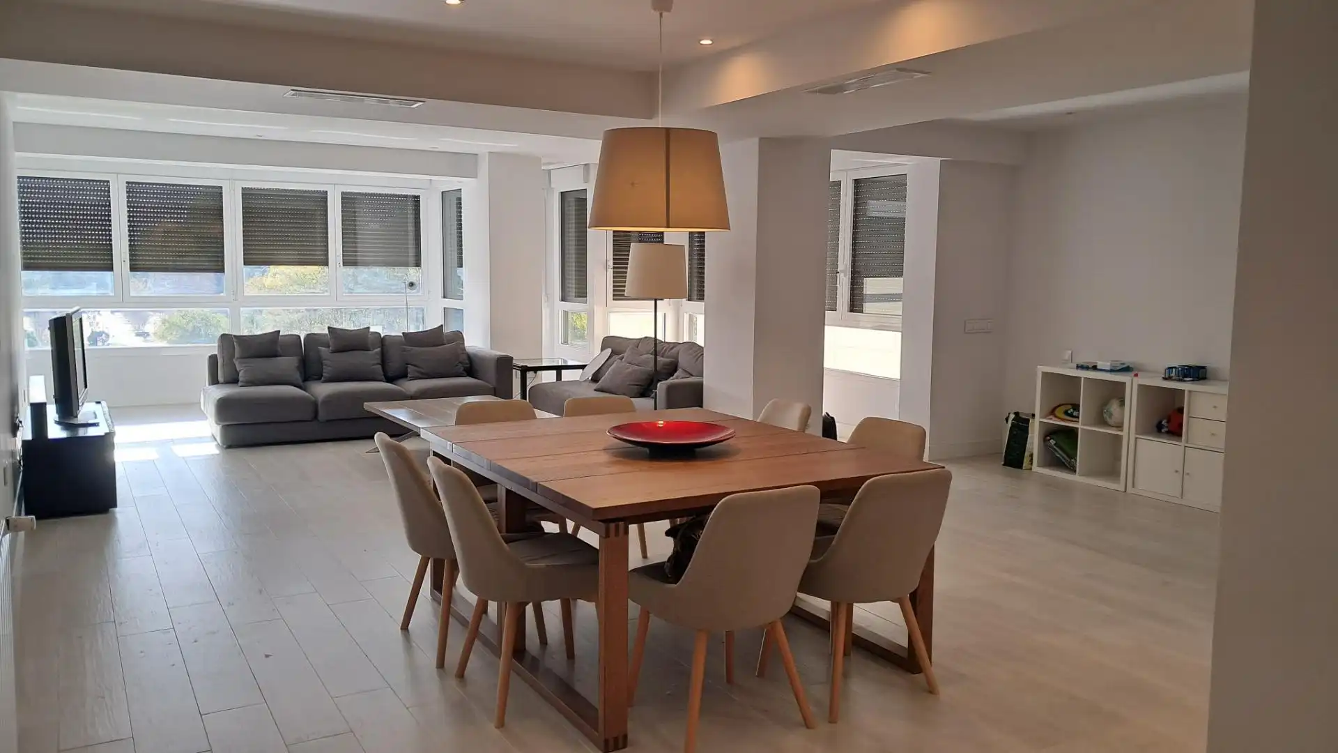 Piso en  Avenida del Ejército 11 - Foto 1