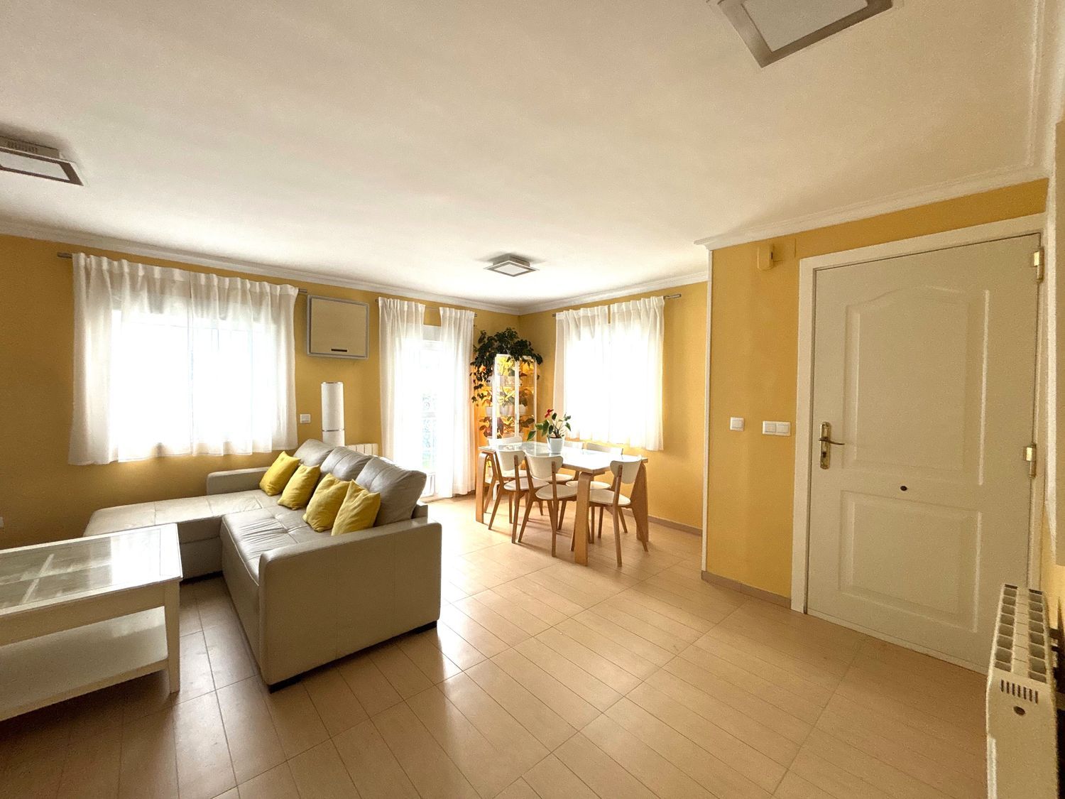 Chalet adosado en Calle Simón Benito Boxoyo, 39 - Foto 4