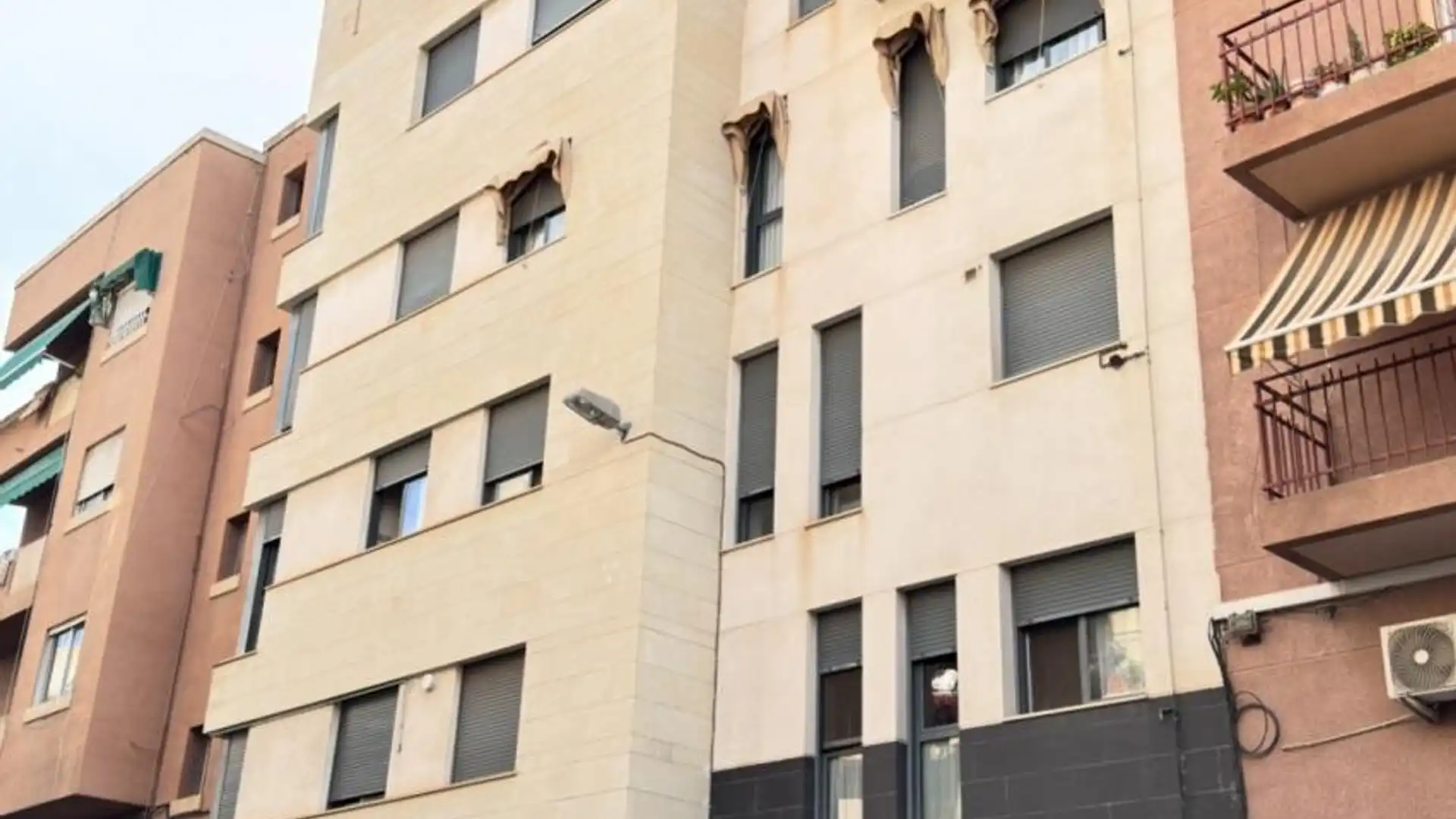 Piso en  Carrer Cayetano Martínez 10 - Foto 13