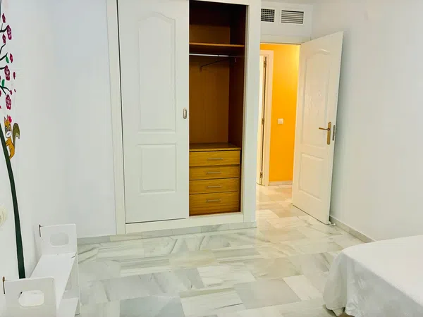 Piso en avenida María Zambrano, 1 - Foto 9