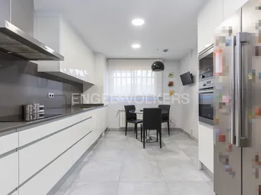 Chalet en  Calle Navaluenga - Foto 18