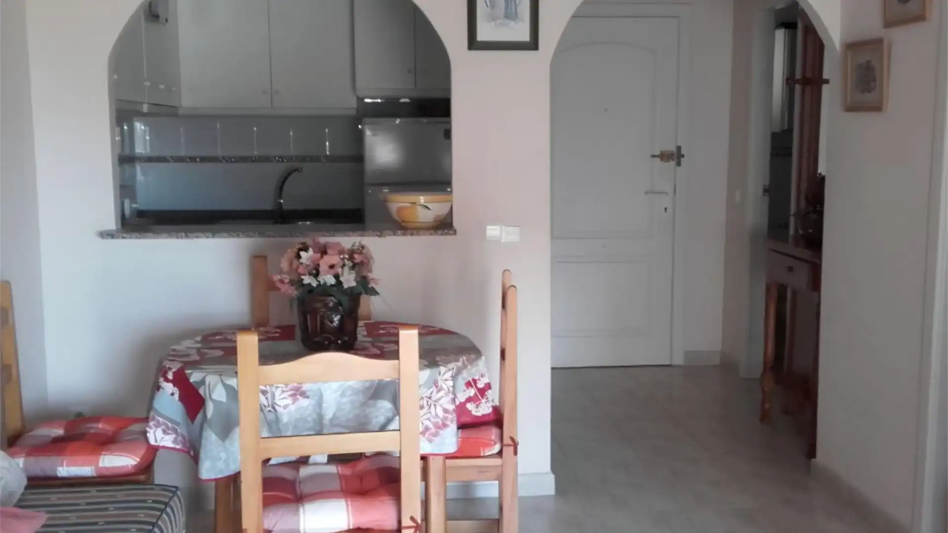 Piso en  Avinguda de la Marina Baixa 28 - Foto 4