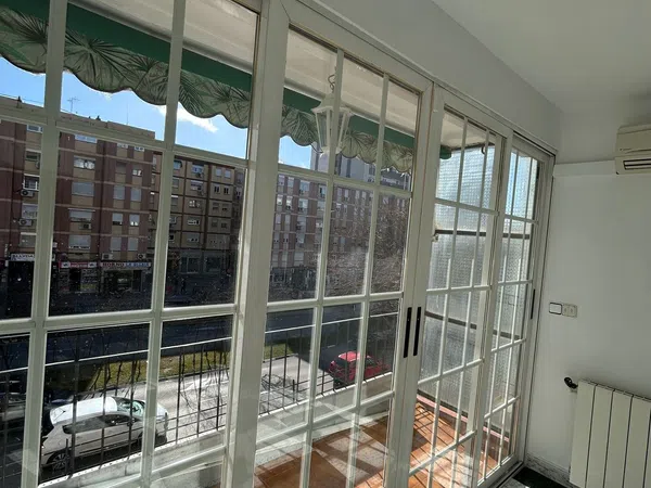 Piso en avenida del Marqués de Corbera, 57