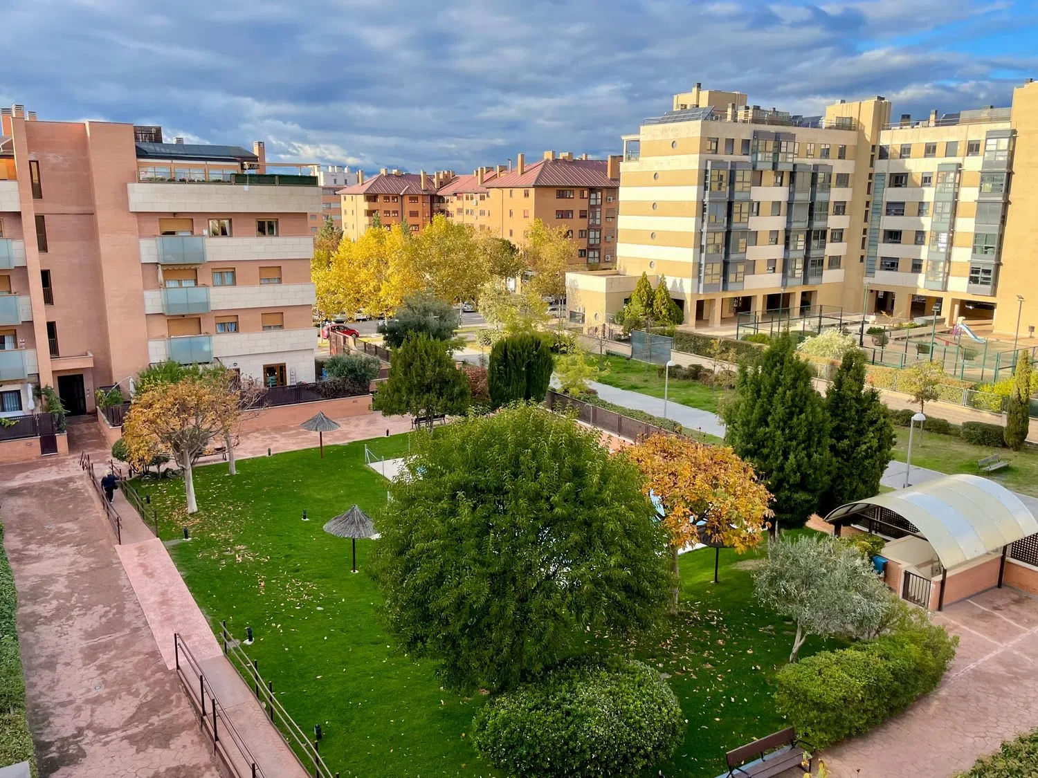 Piso en calle de los Monasterios de Suso y Yuso, 67 - Foto 10