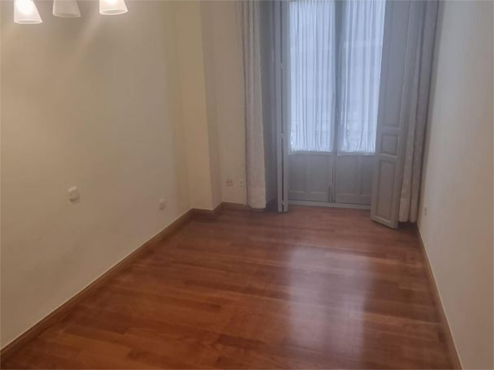 Piso en  Calle Sánchez Madrigal 9 - Foto 4