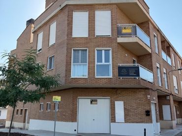 Casa adosada en  Carrer Pau Casals 28 - Foto 1