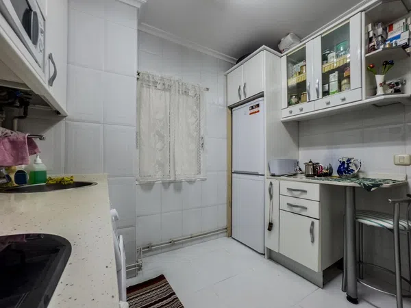 Piso en calle General Moscardó, 3 - Foto 8