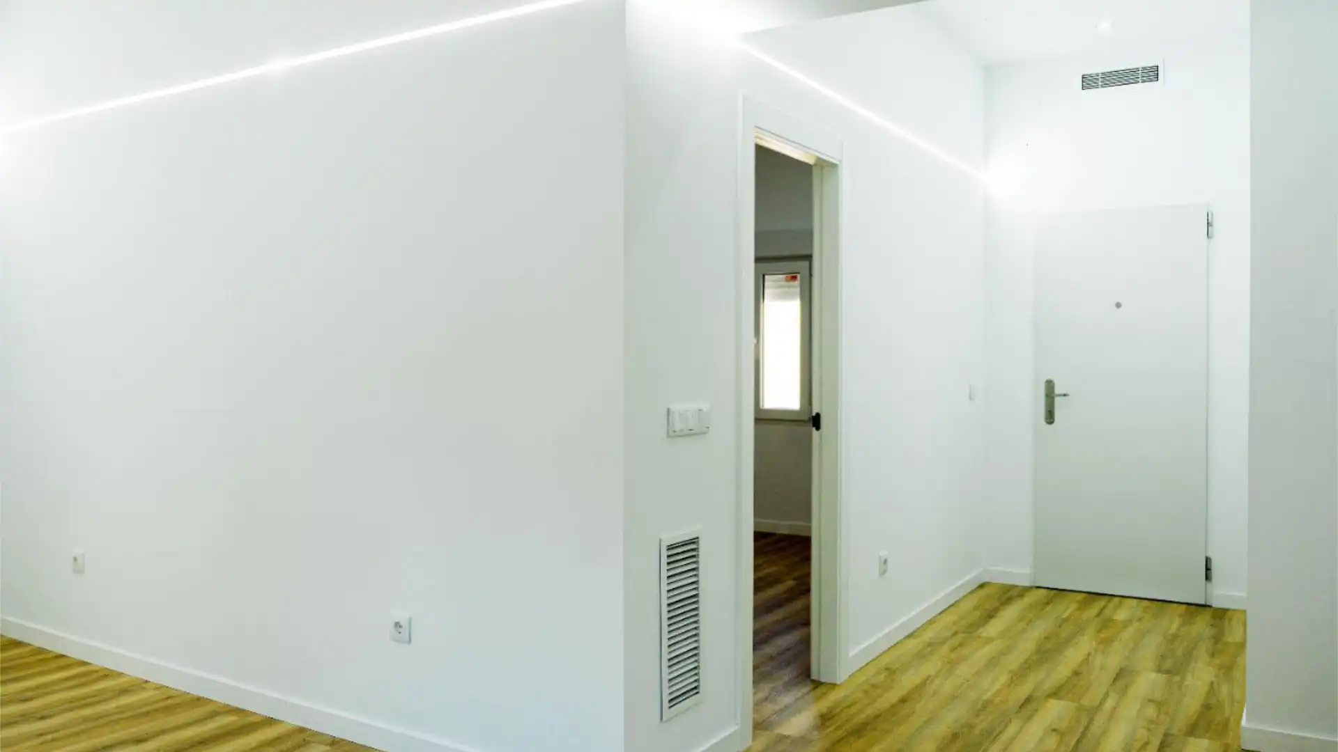 Casa adosada en  Calle Gran Vía 51 - Foto 3