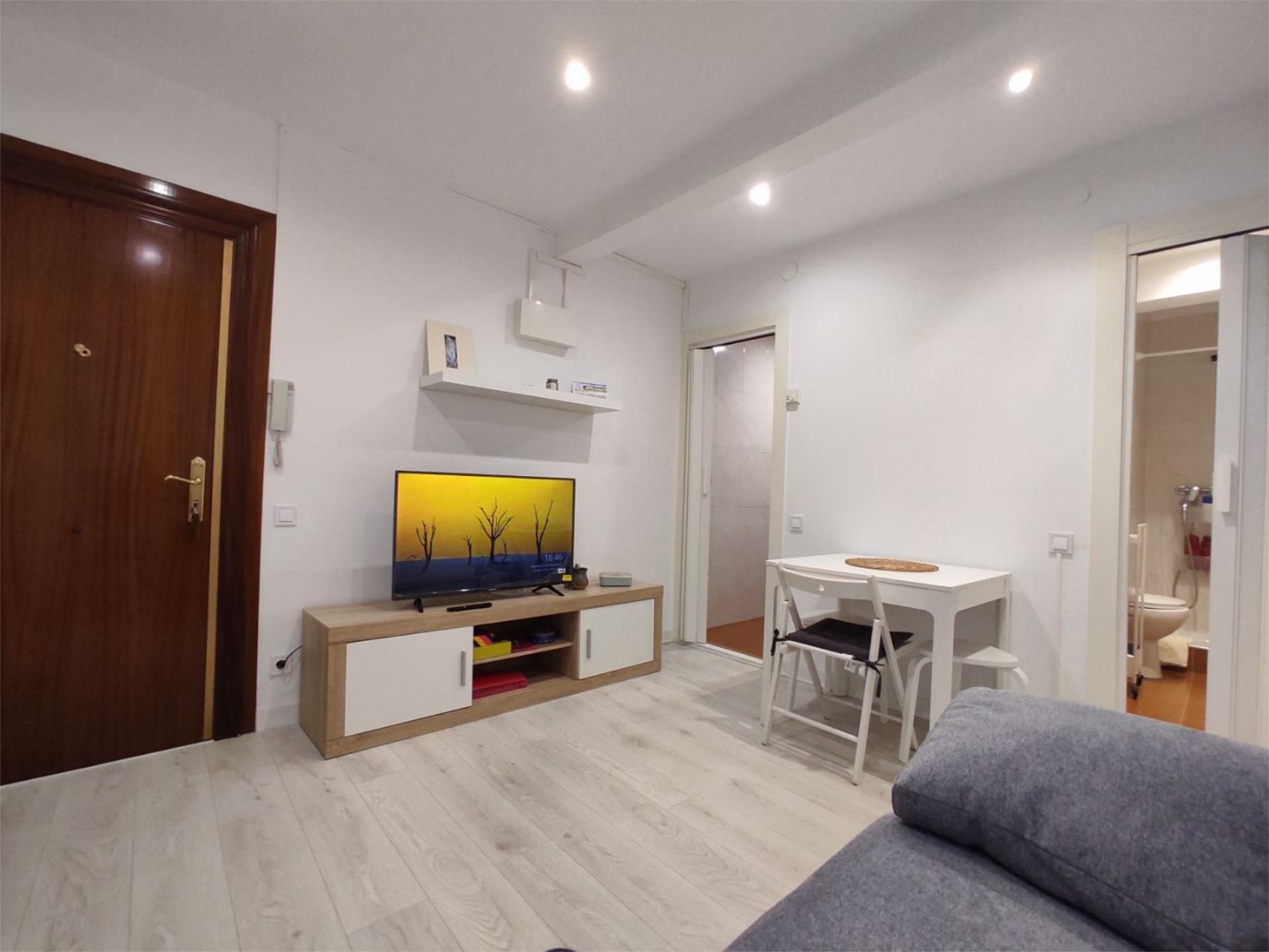 Piso en  Calle Cardenal Cisneros 30 - Foto 2