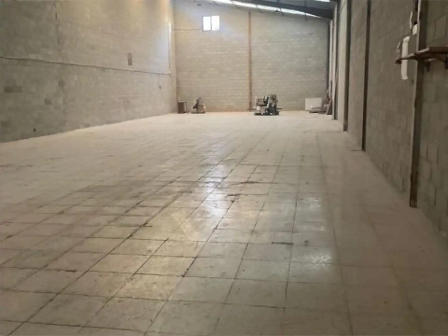 Nave Industrial en  Carrer dels Transports 11 - Foto 3