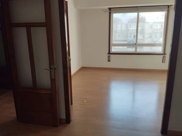 Piso en calle Caballeros, 3