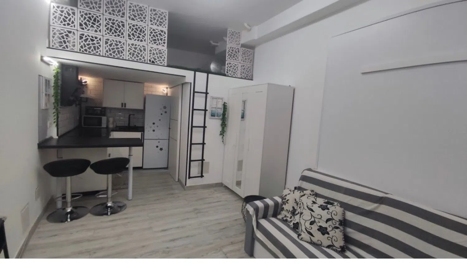 Estudio en calle de la Madera, 9 - Foto 2