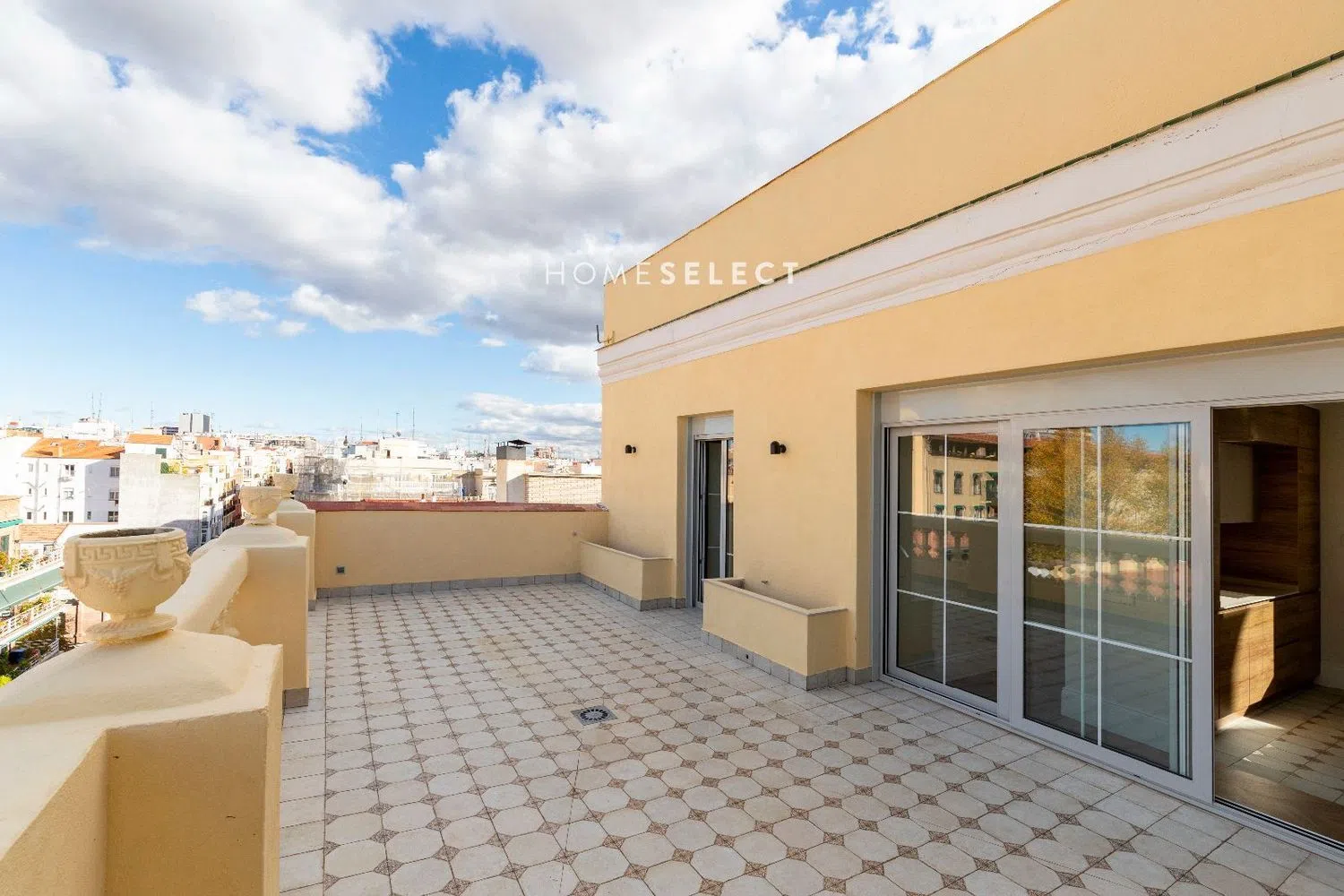 Ático en calle de la Princesa - Foto 1