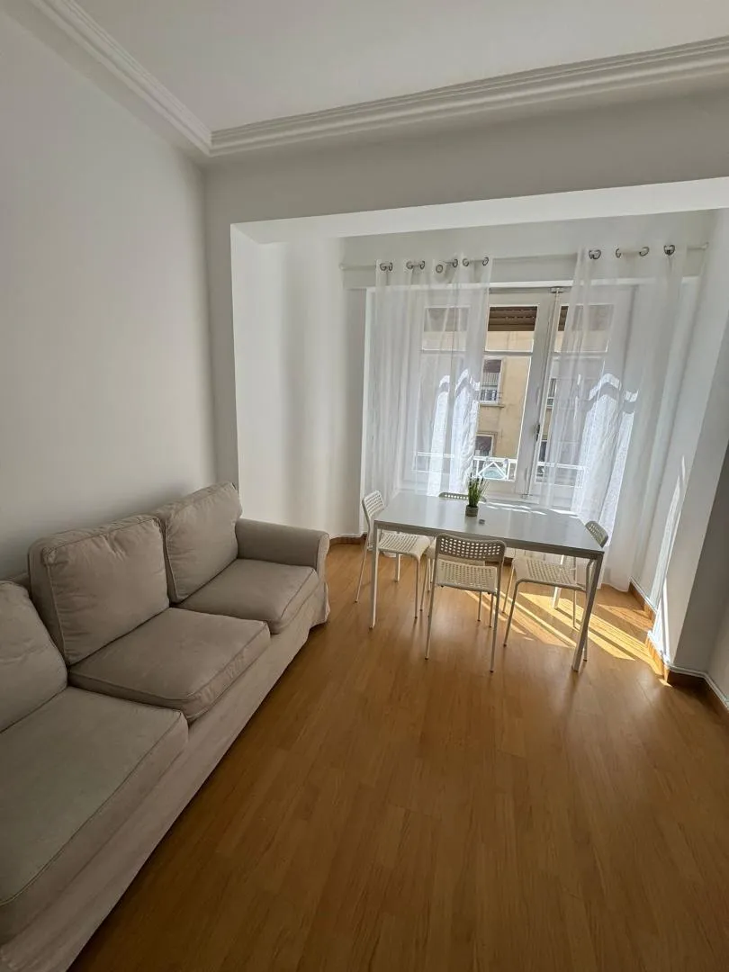 Piso en  Calle de Laguna de Rins 4 - Foto 2