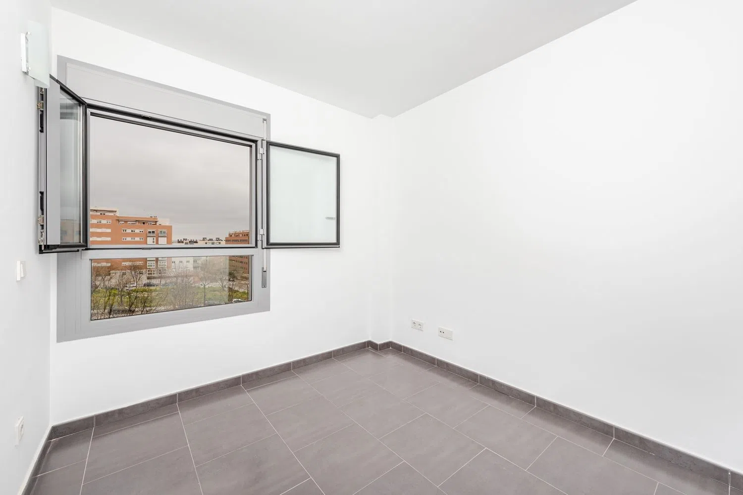 Piso en avenida de la Peseta - Foto 6