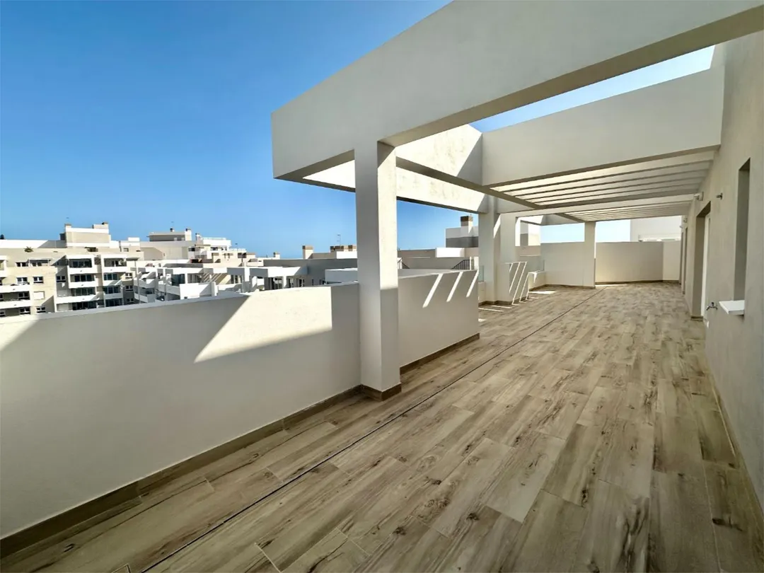 Piso en  Avenida Cervantes 15 - Foto 1