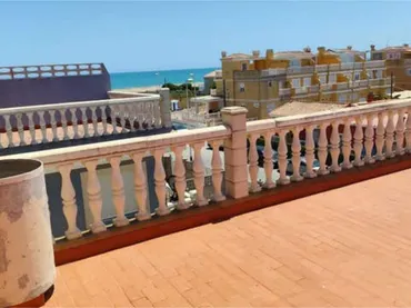 Casa adosada en PLAYA DEL MARENYET - Foto 4