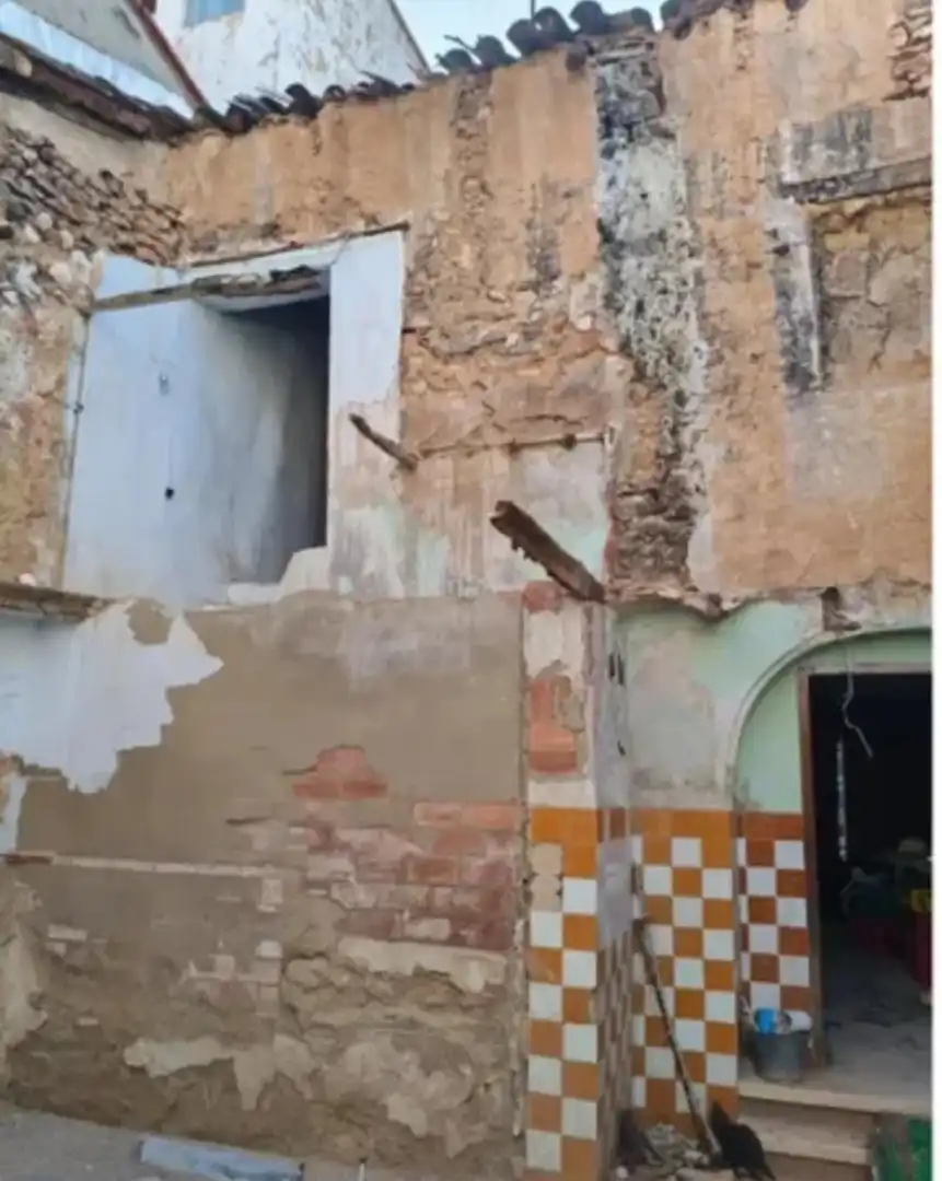 Casa adosada en  Calle Chiva 75 - Foto 4